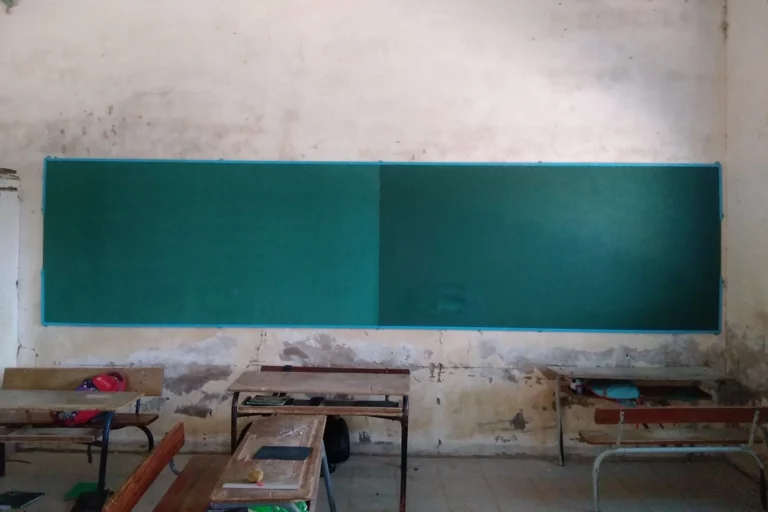 Nouveaux tableaux dans l'école de Soum